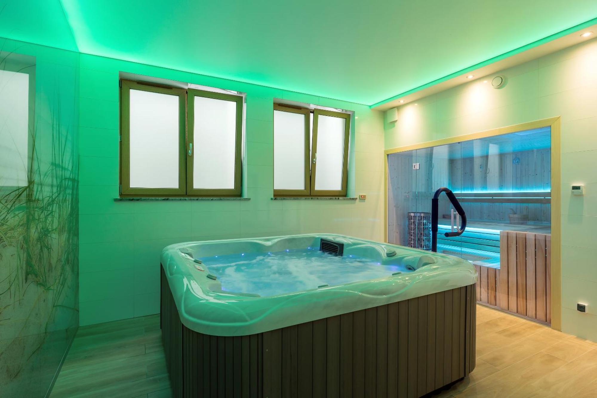 Underground Apartment In A Lux Holiday House Posejdon By Renters Prestige Kolczewo Ngoại thất bức ảnh